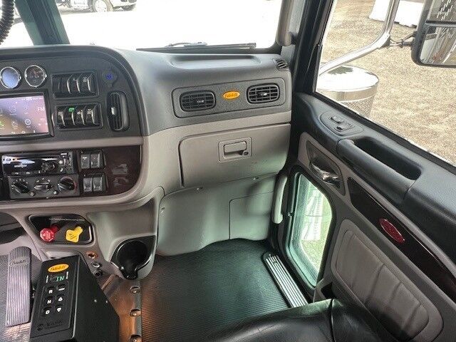 2023 Peterbilt 389 Jerr-Dan 60 Ton Independent Wrecker Truck Miami FL