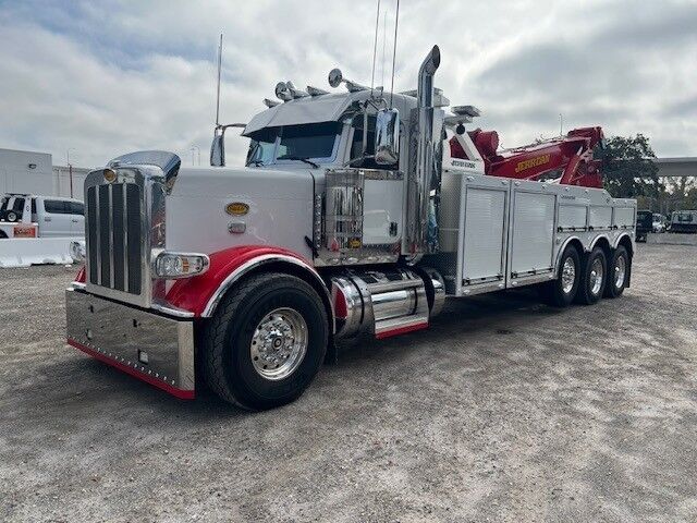 2023 Peterbilt 389 Jerr-Dan 60 Ton Independent Wrecker Truck