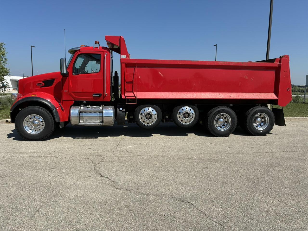 2023 Peterbilt 567 Rochester MN