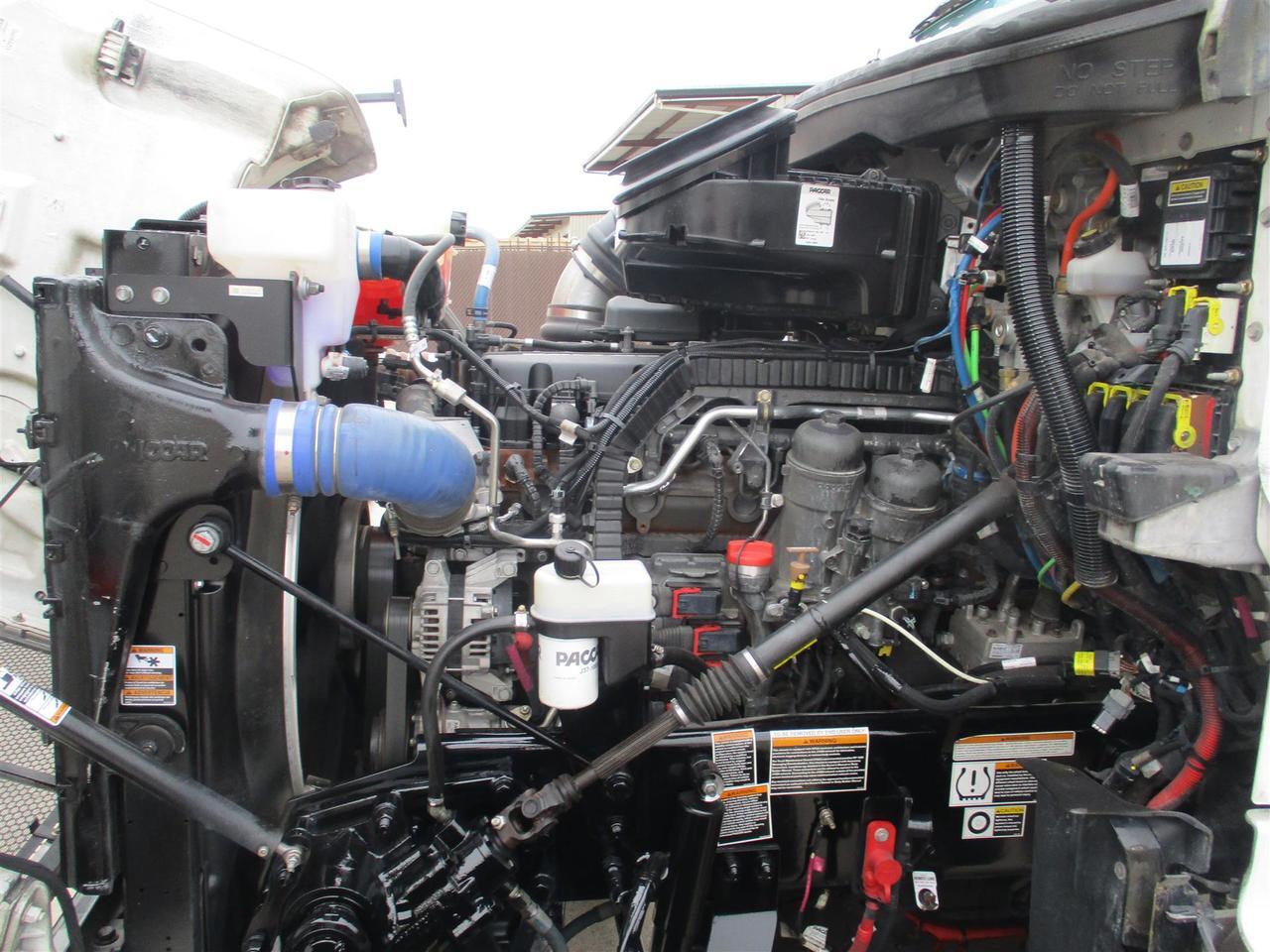 2023 Peterbilt 567 Rochester MN