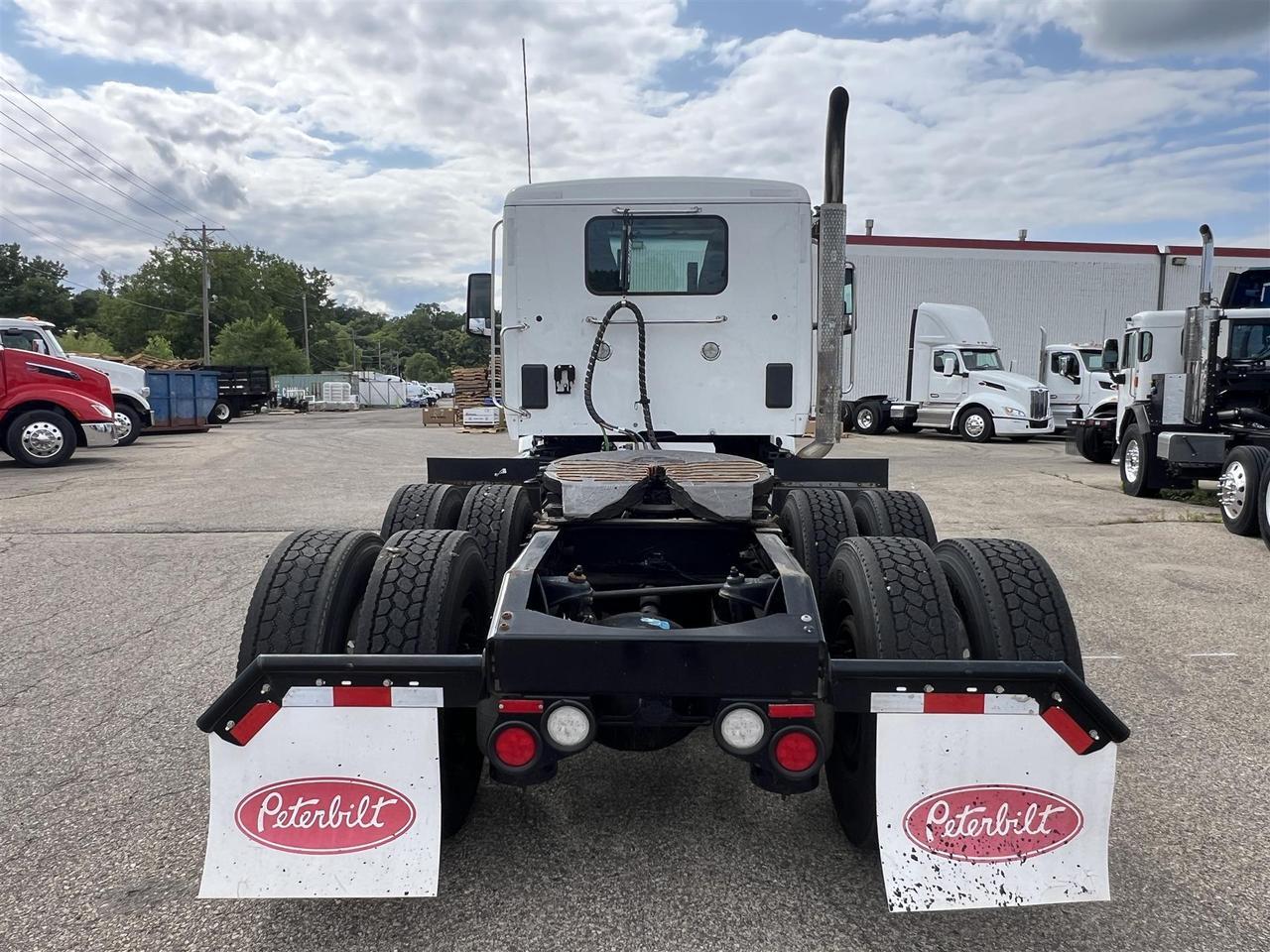 2023 Peterbilt 567 Rochester MN