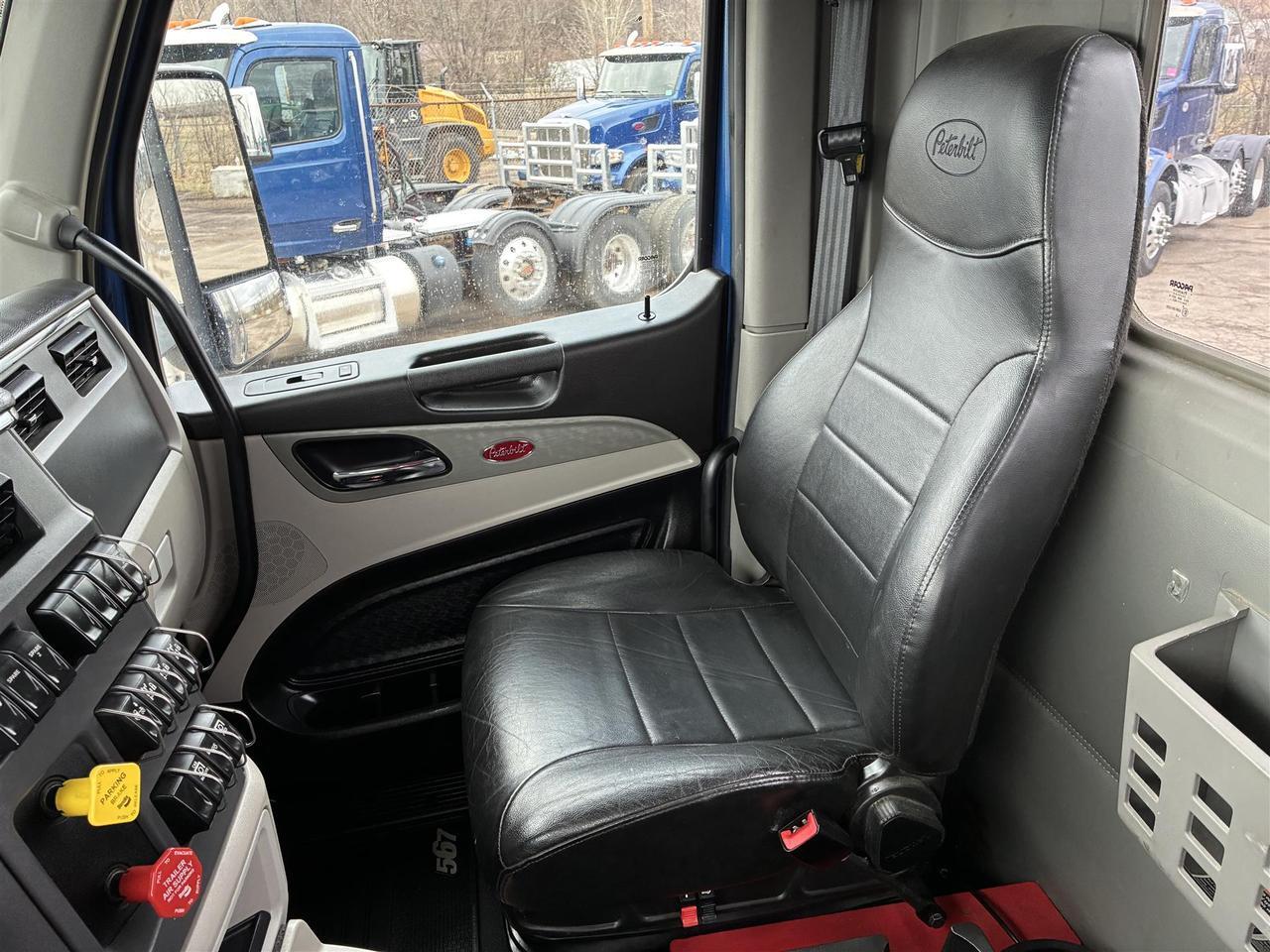 2023 Peterbilt 567 Rochester MN