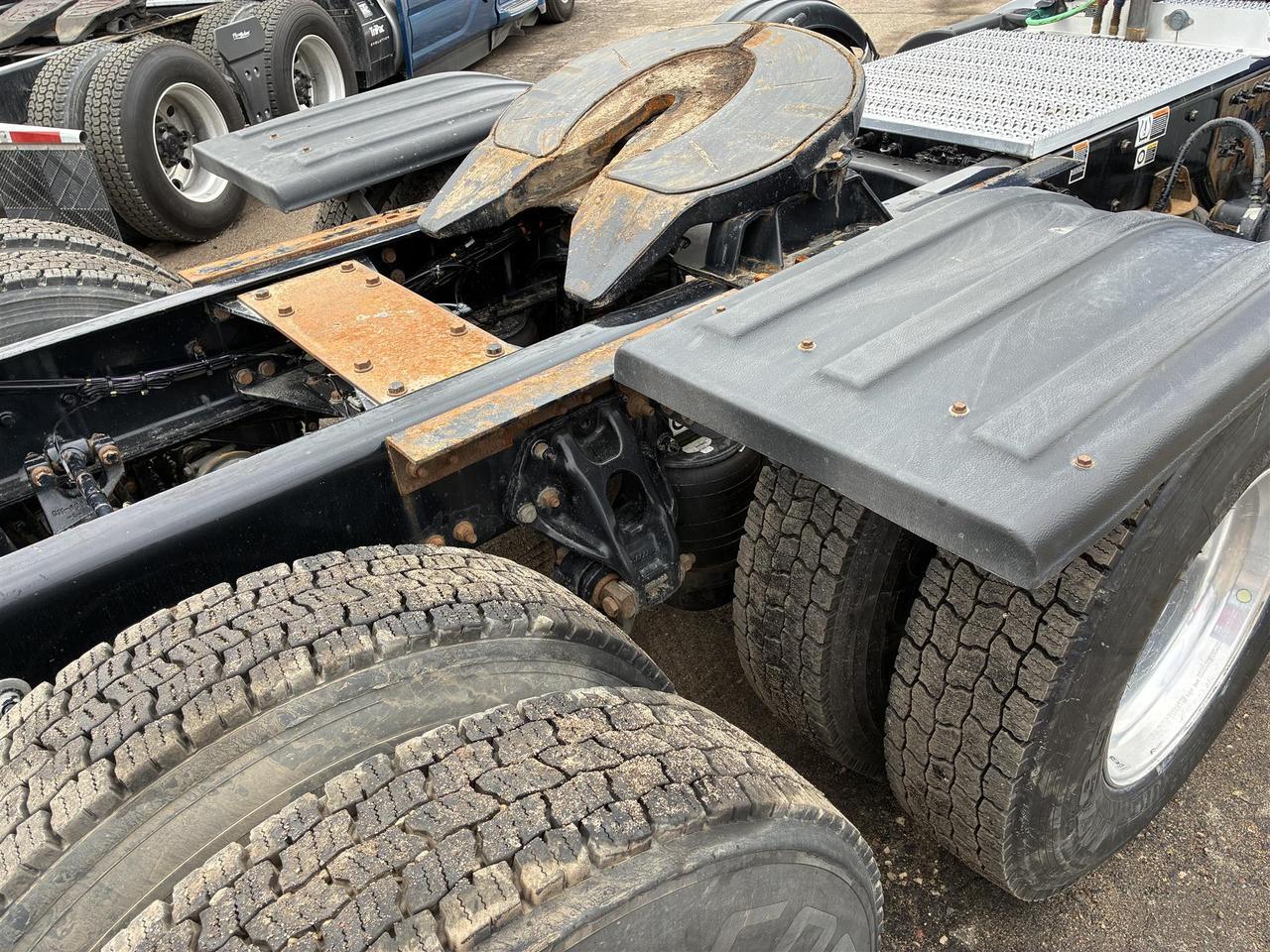 2023 Peterbilt 567 Rochester MN