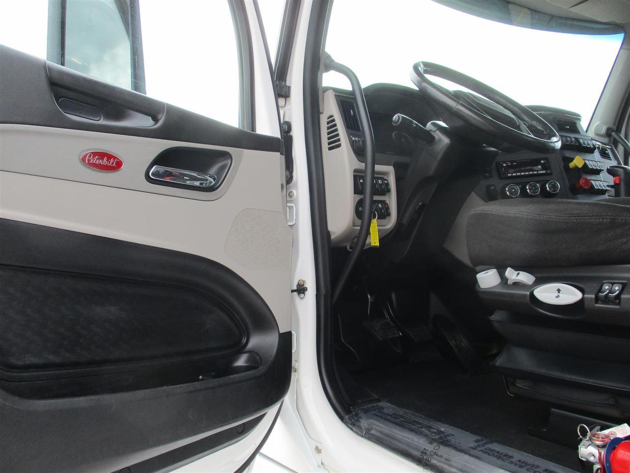 2023 Peterbilt 567 Fargo ND