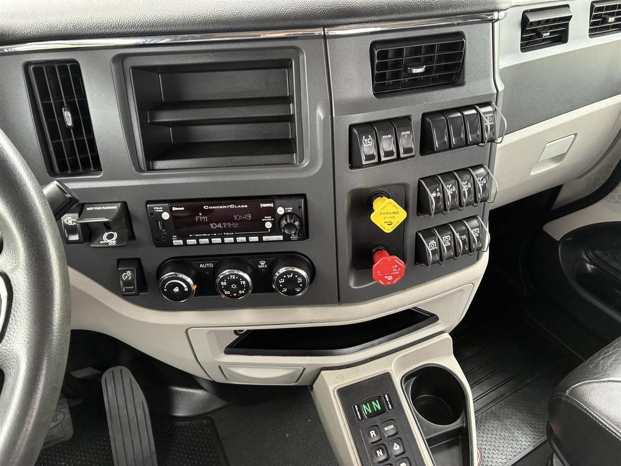 2023 Peterbilt 567 Fargo ND