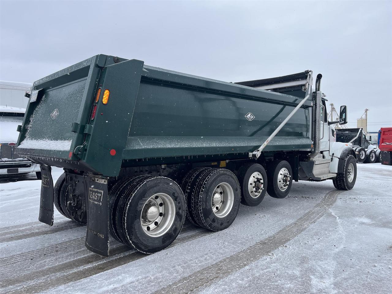 2023 Peterbilt 567 South St. Paul MN