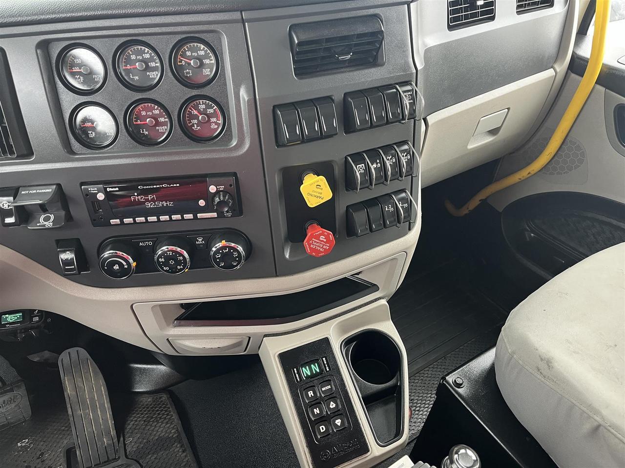 2023 Peterbilt 567 South St. Paul MN