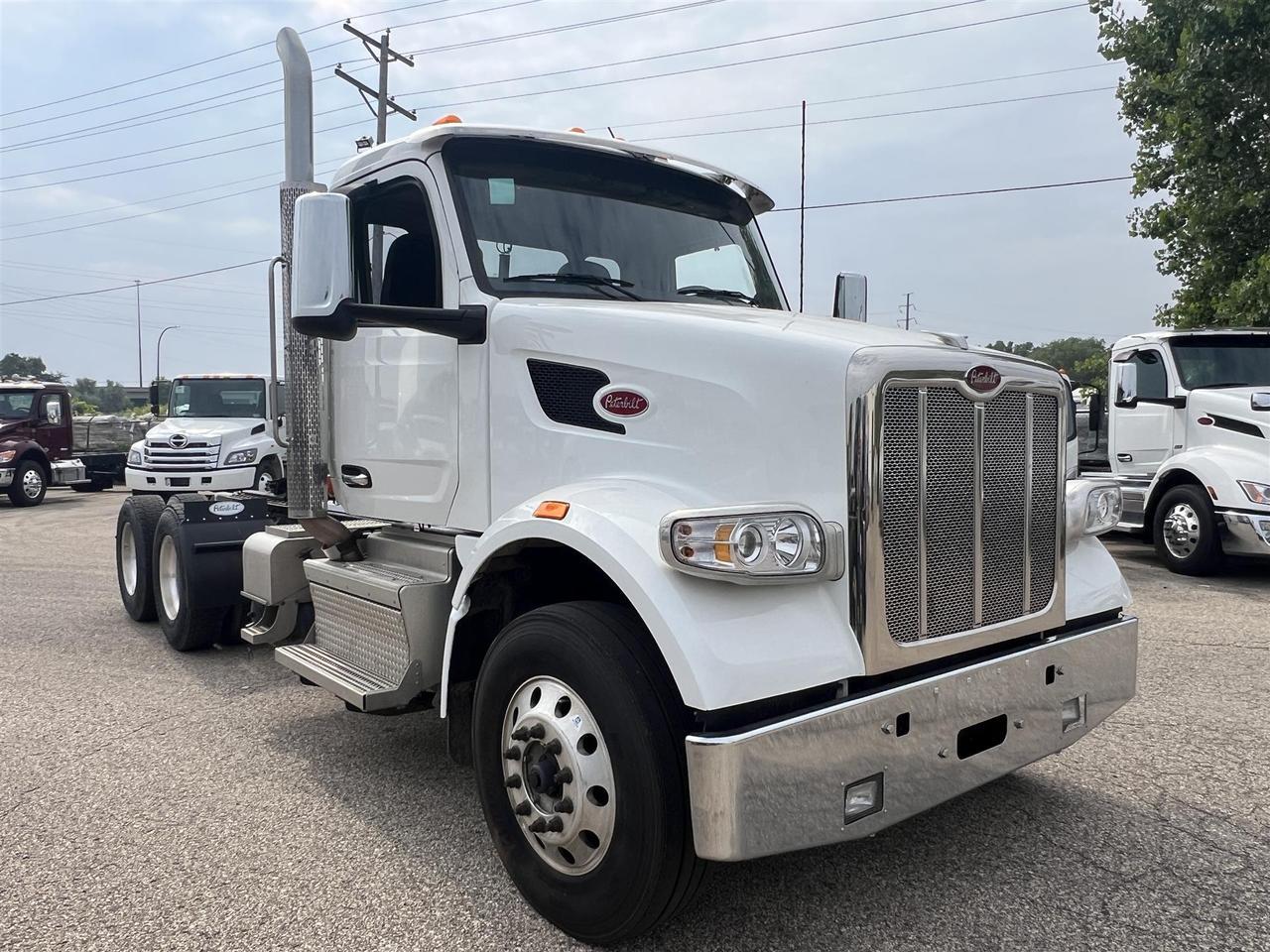 2023 Peterbilt 567 South St. Paul MN