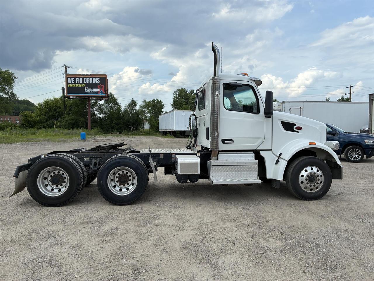 2023 Peterbilt 567 in South St. Paul, MN — photo 5