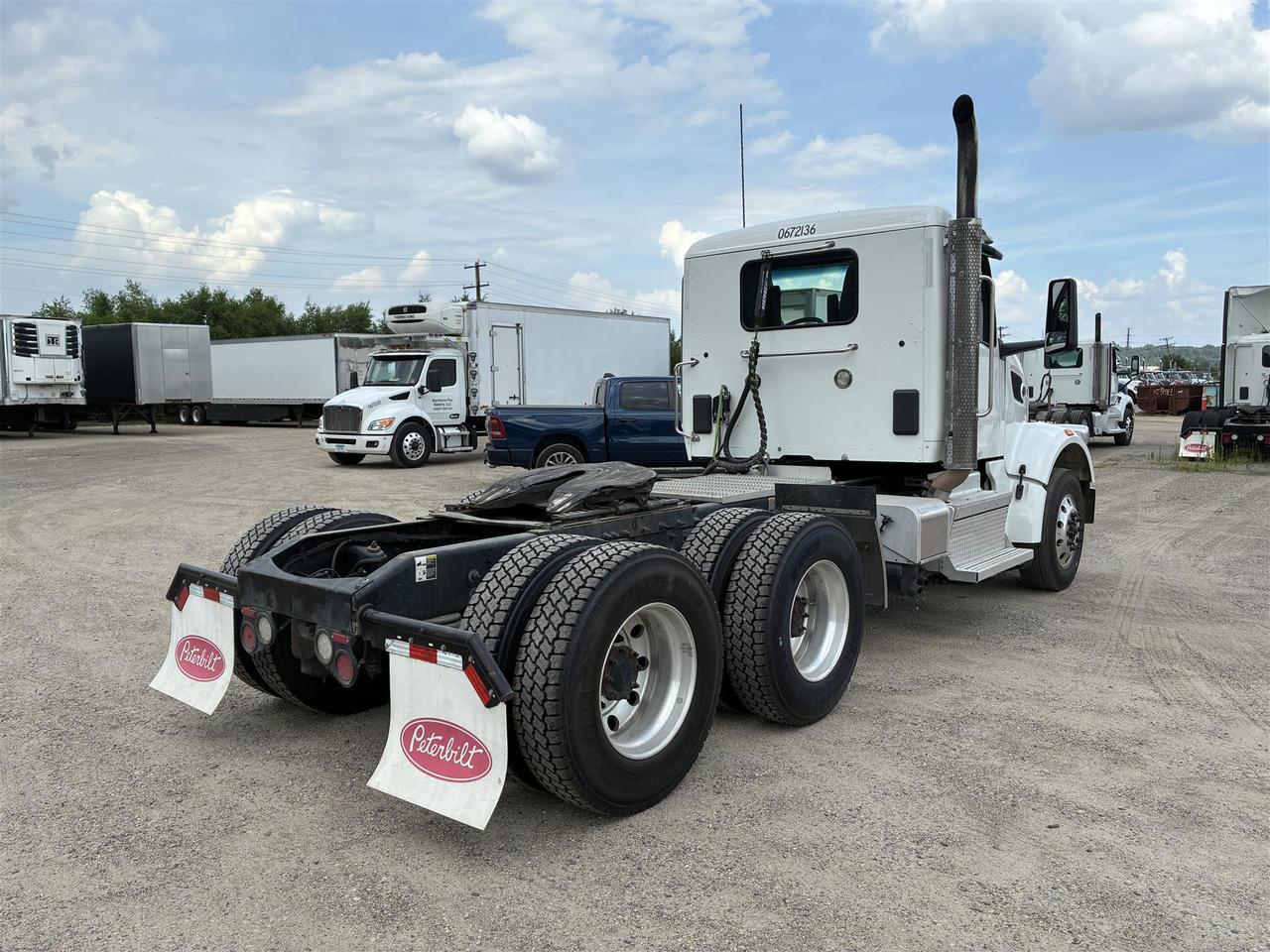2023 Peterbilt 567 in South St. Paul, MN — photo 3