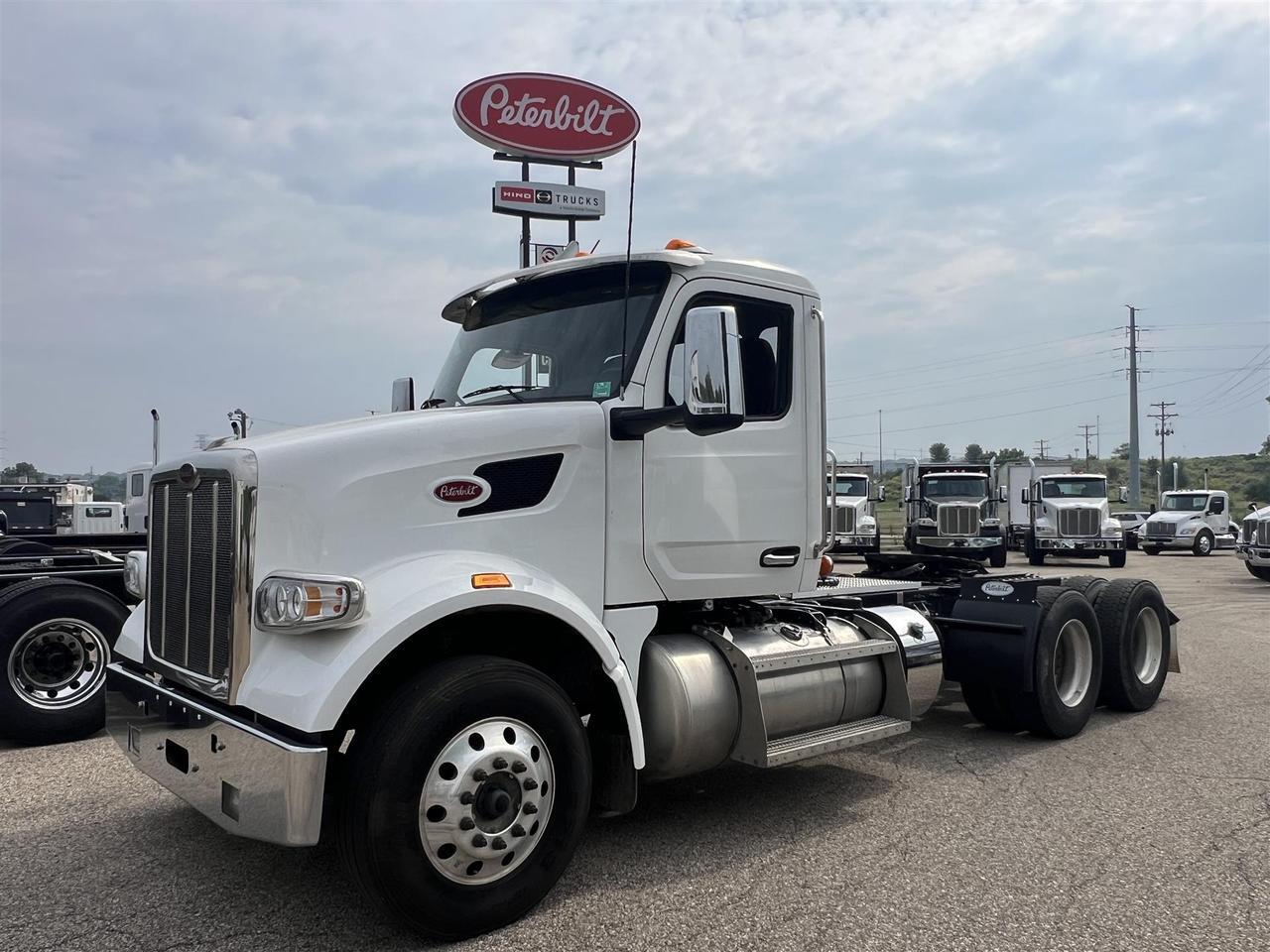 2023 Peterbilt 567 South St. Paul MN
