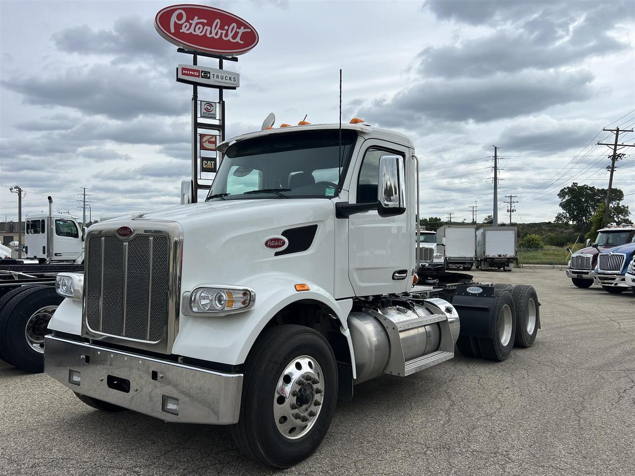 2023 Peterbilt 567