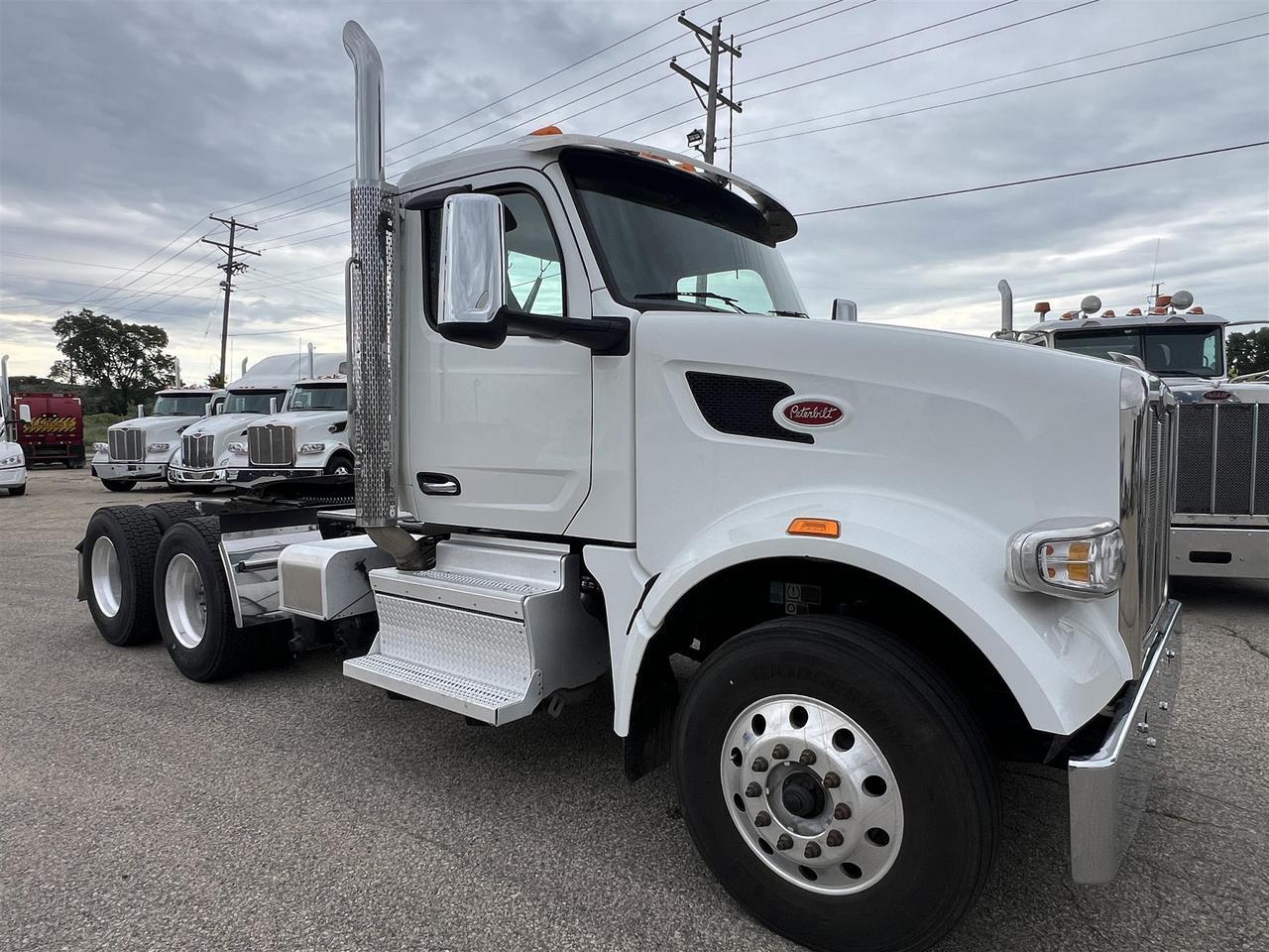 2023 Peterbilt 567 South St. Paul MN