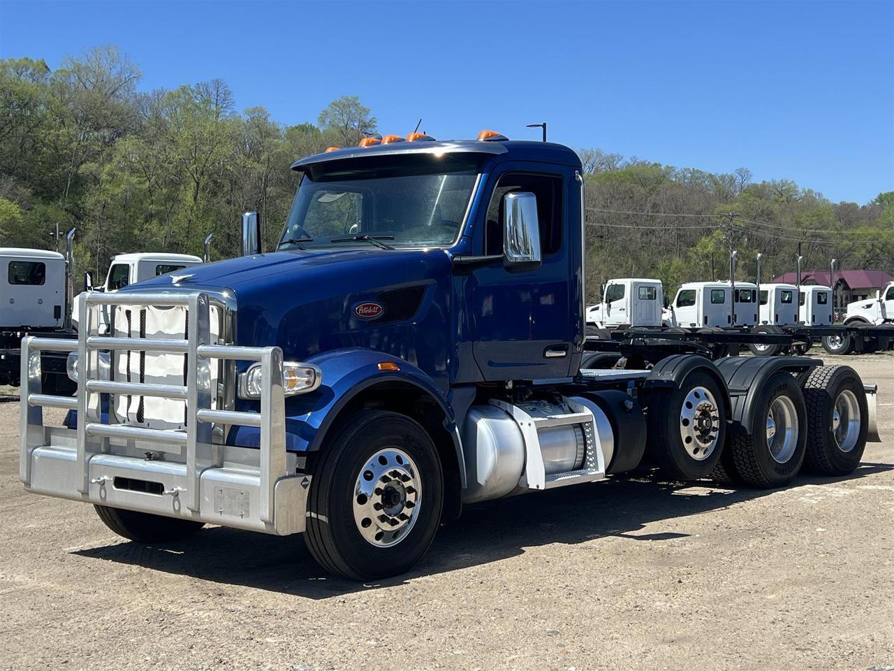 2023 Peterbilt 567 Non-Sleeper
