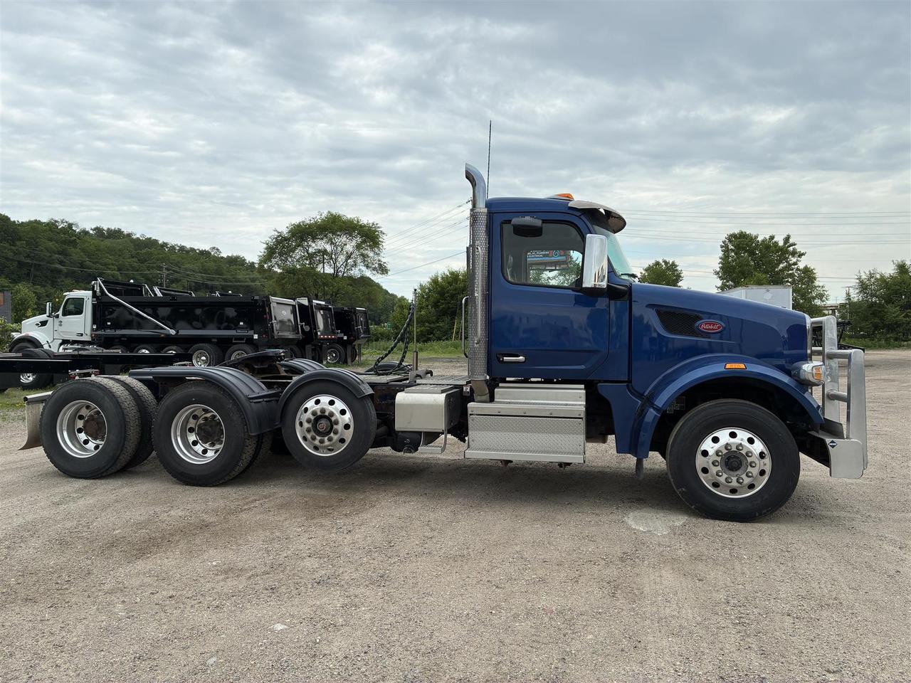 2023 Peterbilt 567 in South St. Paul, MN — photo 6