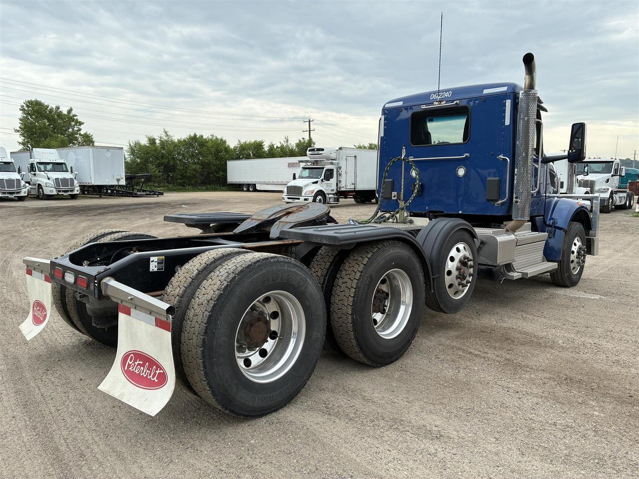 2023 Peterbilt 567 in South St. Paul, MN — photo 5