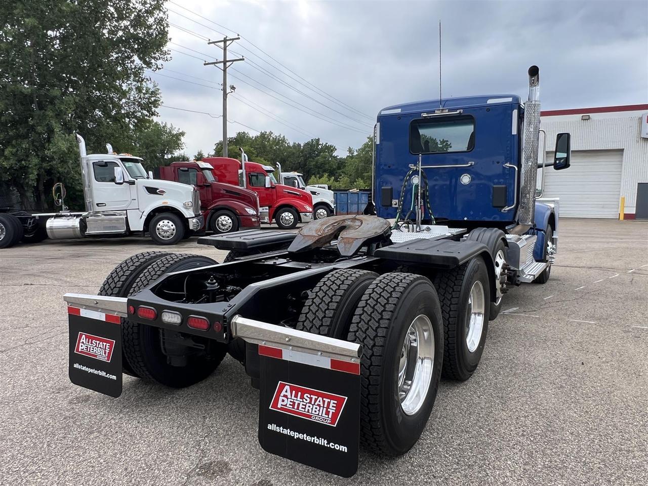 2023 Peterbilt 567 South St. Paul MN