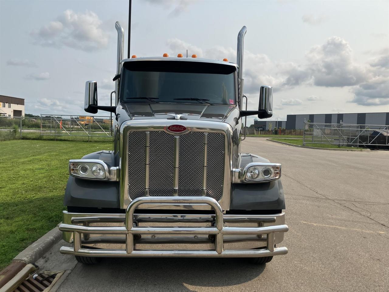 2023 Peterbilt 567 Sleeper