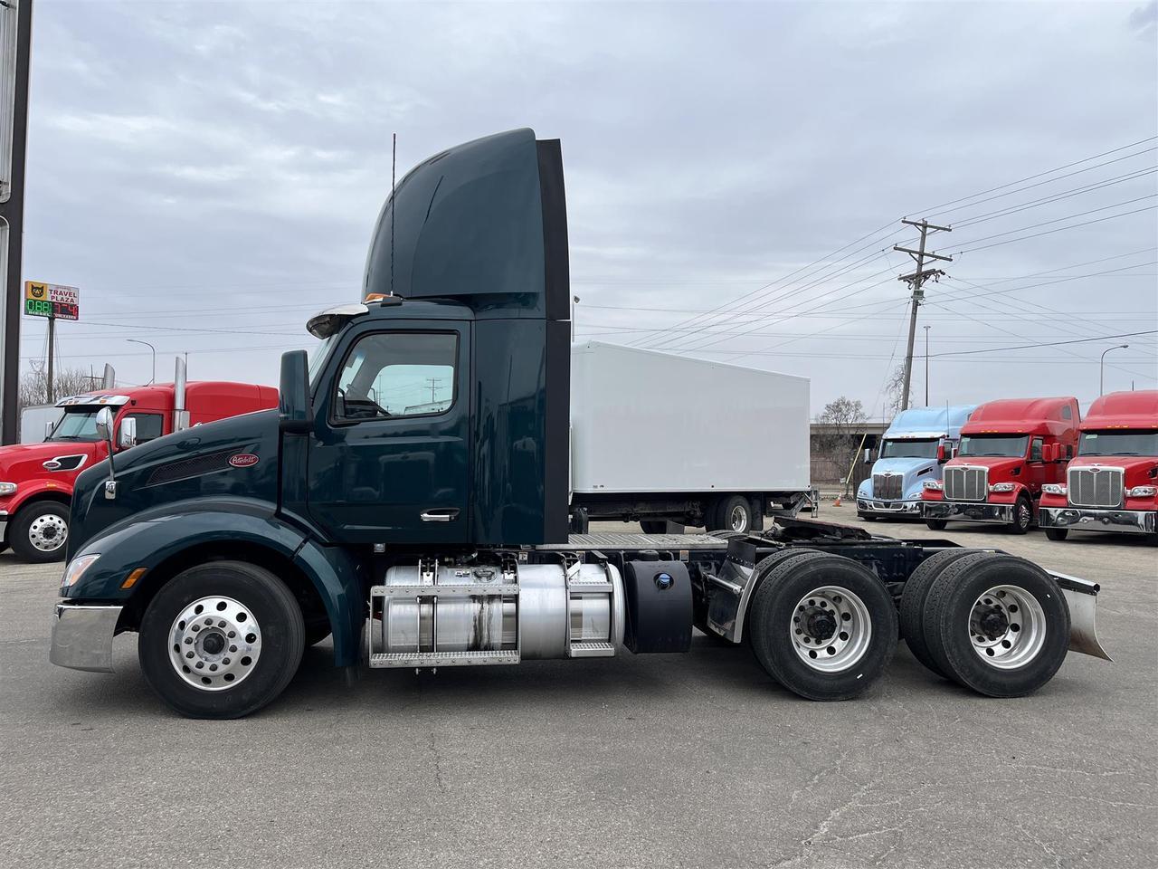 2023 Peterbilt 579 South St. Paul MN