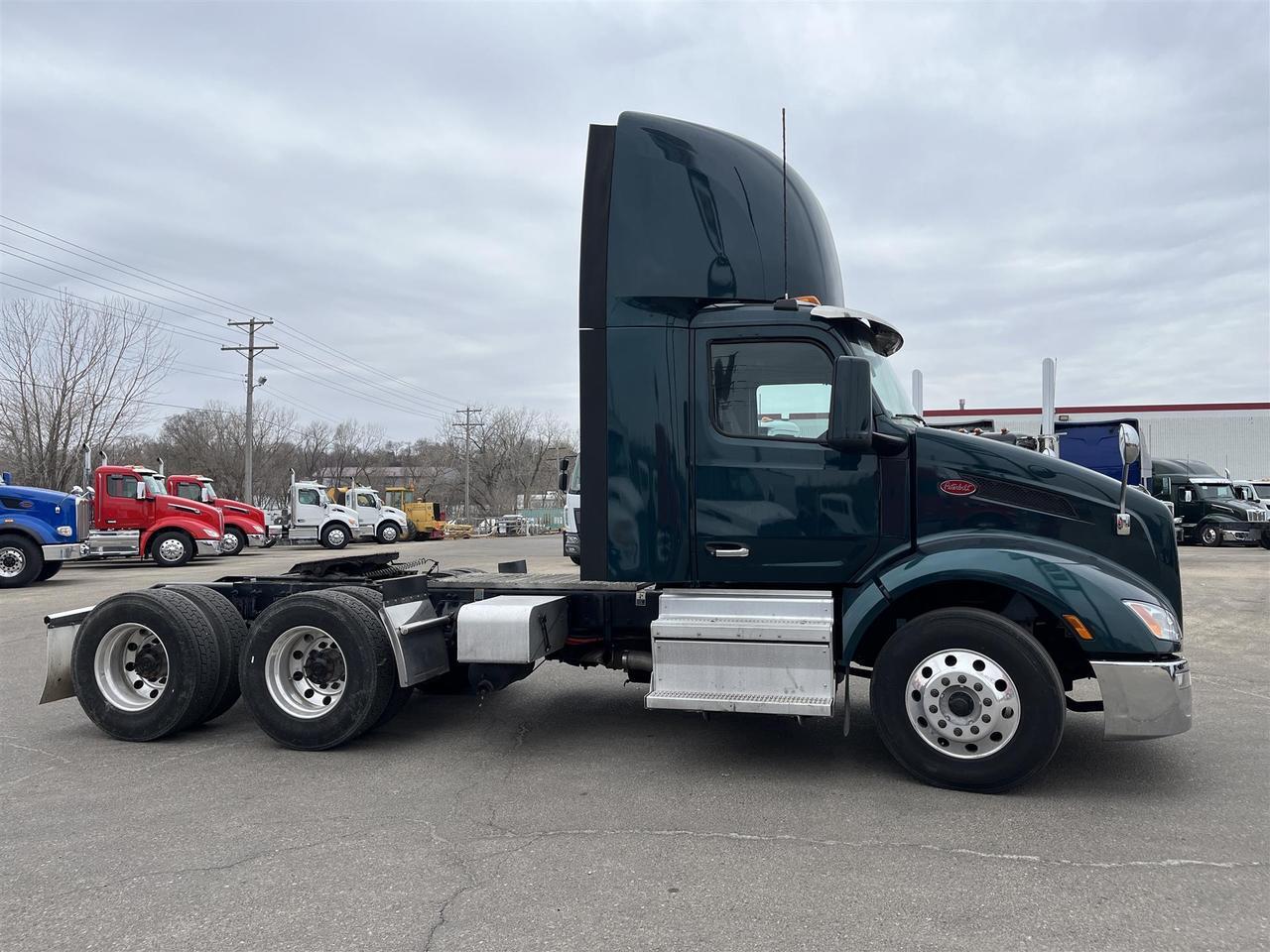 2023 Peterbilt 579 South St. Paul MN