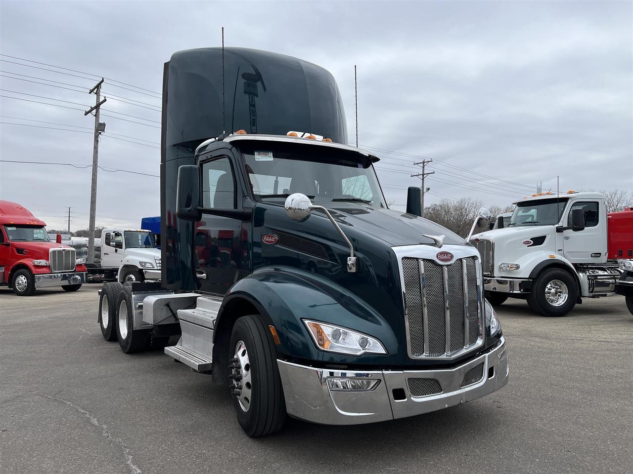 2023 Peterbilt 579 South St. Paul MN