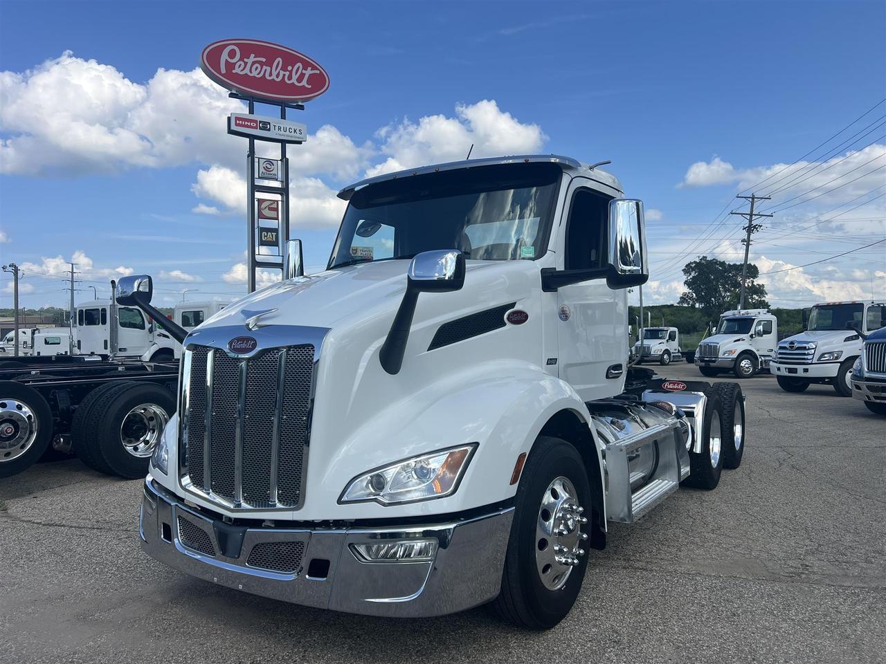 2023 Peterbilt 579 South St. Paul MN