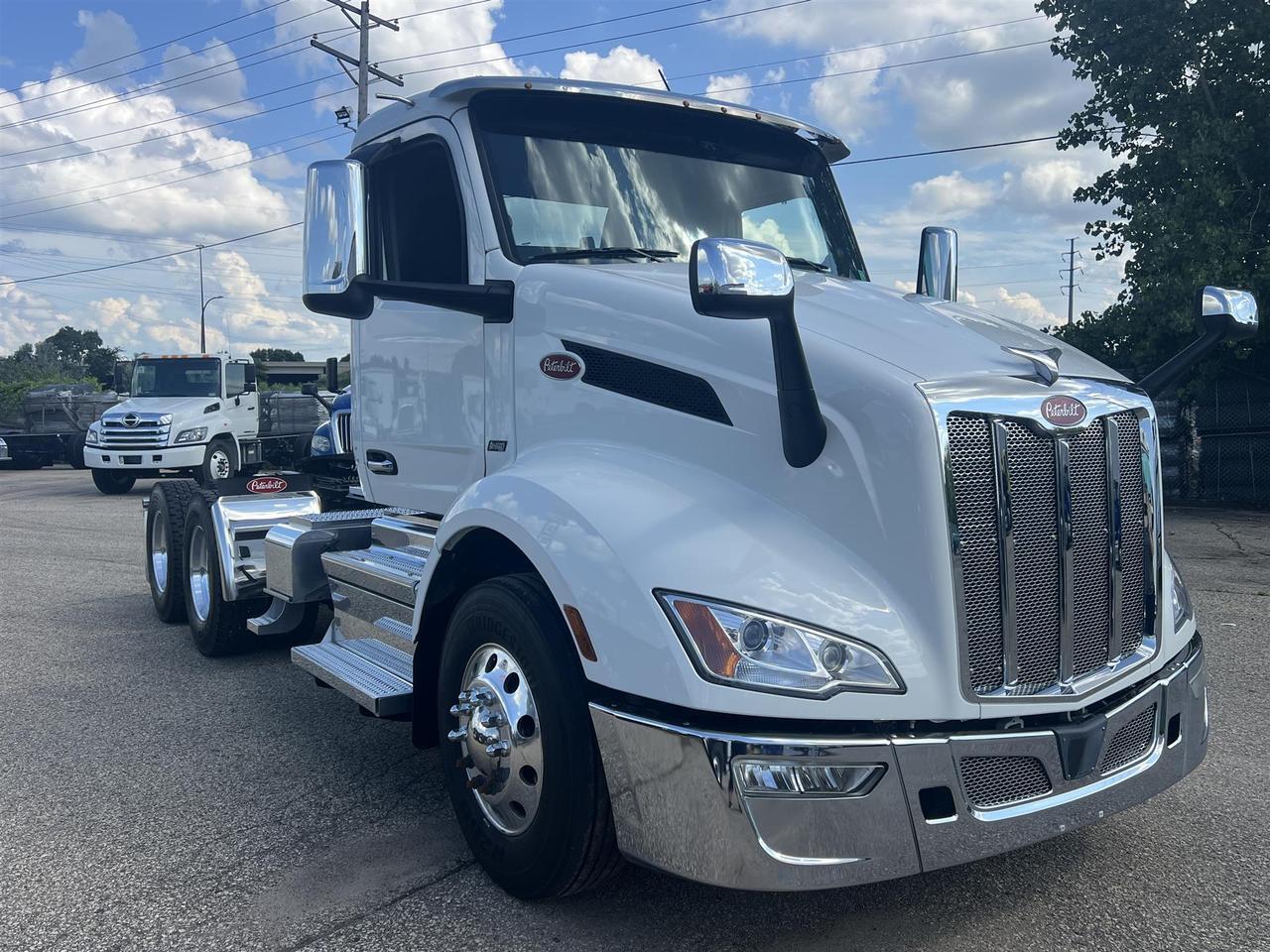 2023 Peterbilt 579 South St. Paul MN