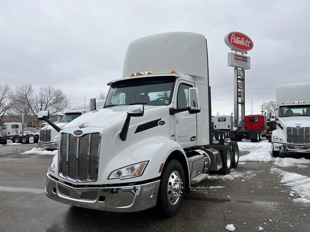 2023 Peterbilt 579 Eau Claire MN 2023 Peterbilt 579 Eau Claire MN