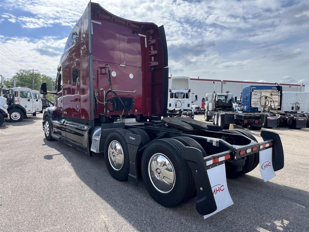 2023 Peterbilt 579 Sleeper
