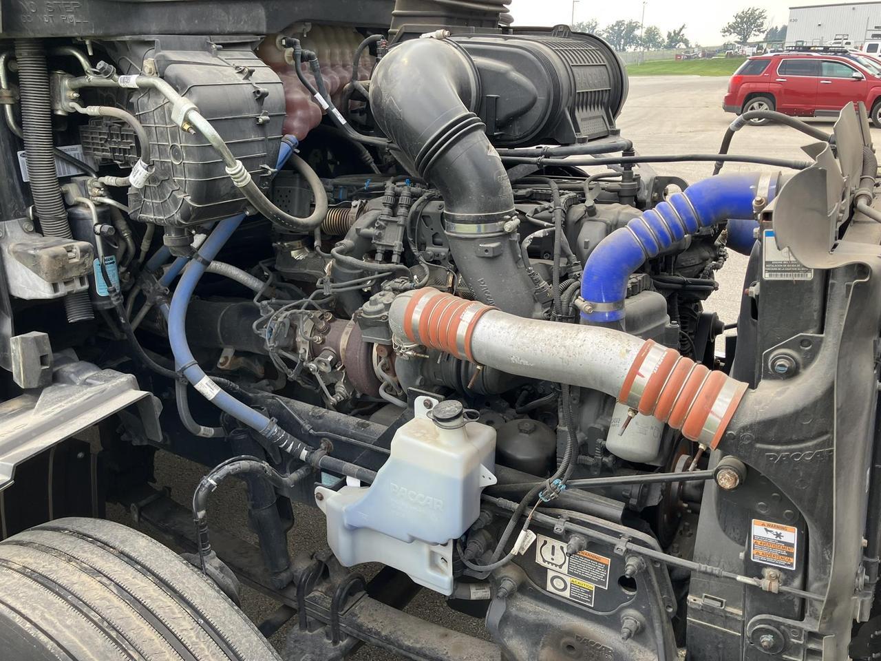 2023 Peterbilt 579 80&quot; Double Bunk Ultraloft Rochester MN