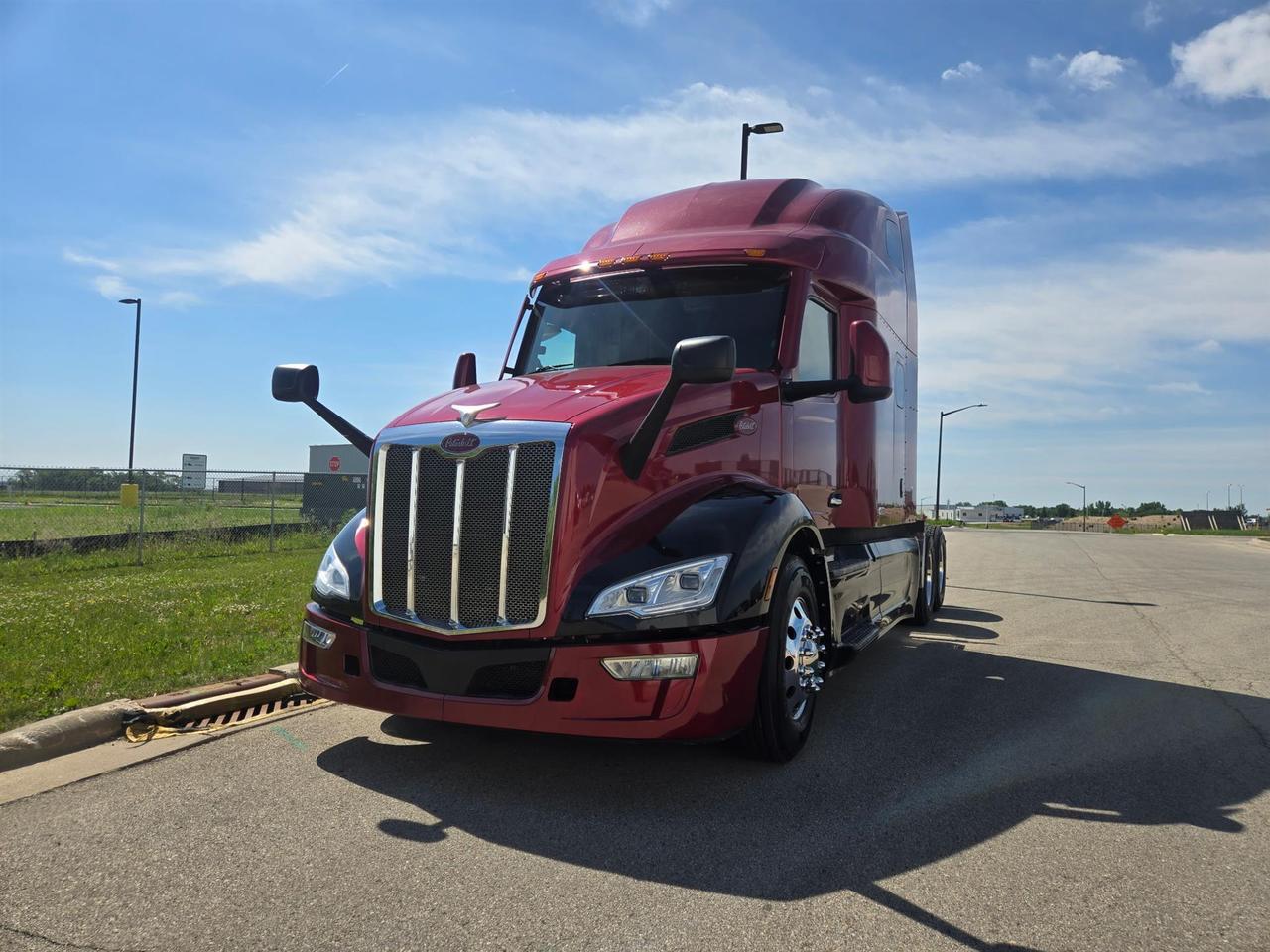 2023 Peterbilt 579 Sleeper