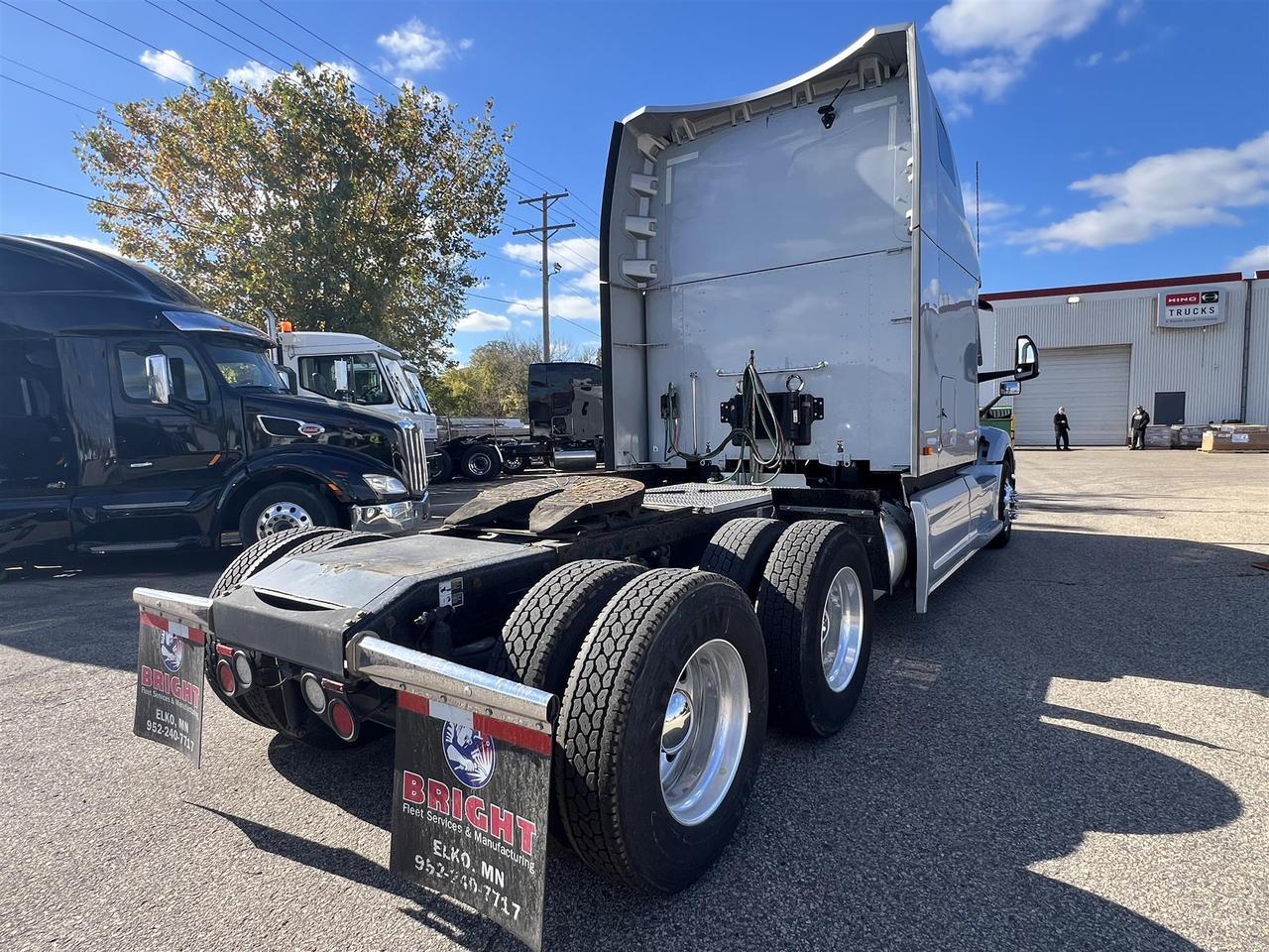 2023 Peterbilt 579 80&quot; Ultraloft Rochester MN