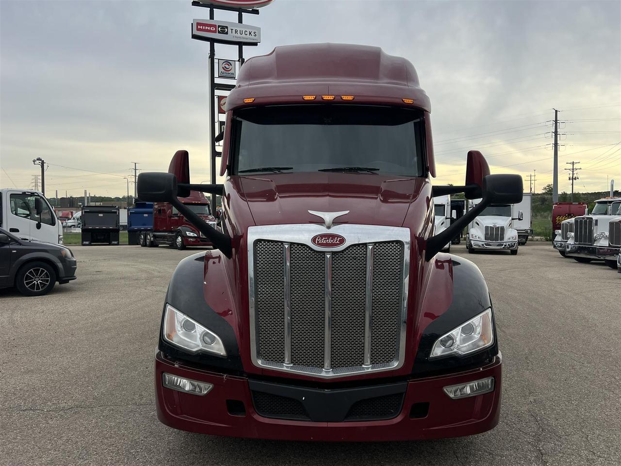 2023 Peterbilt 579 Sleeper