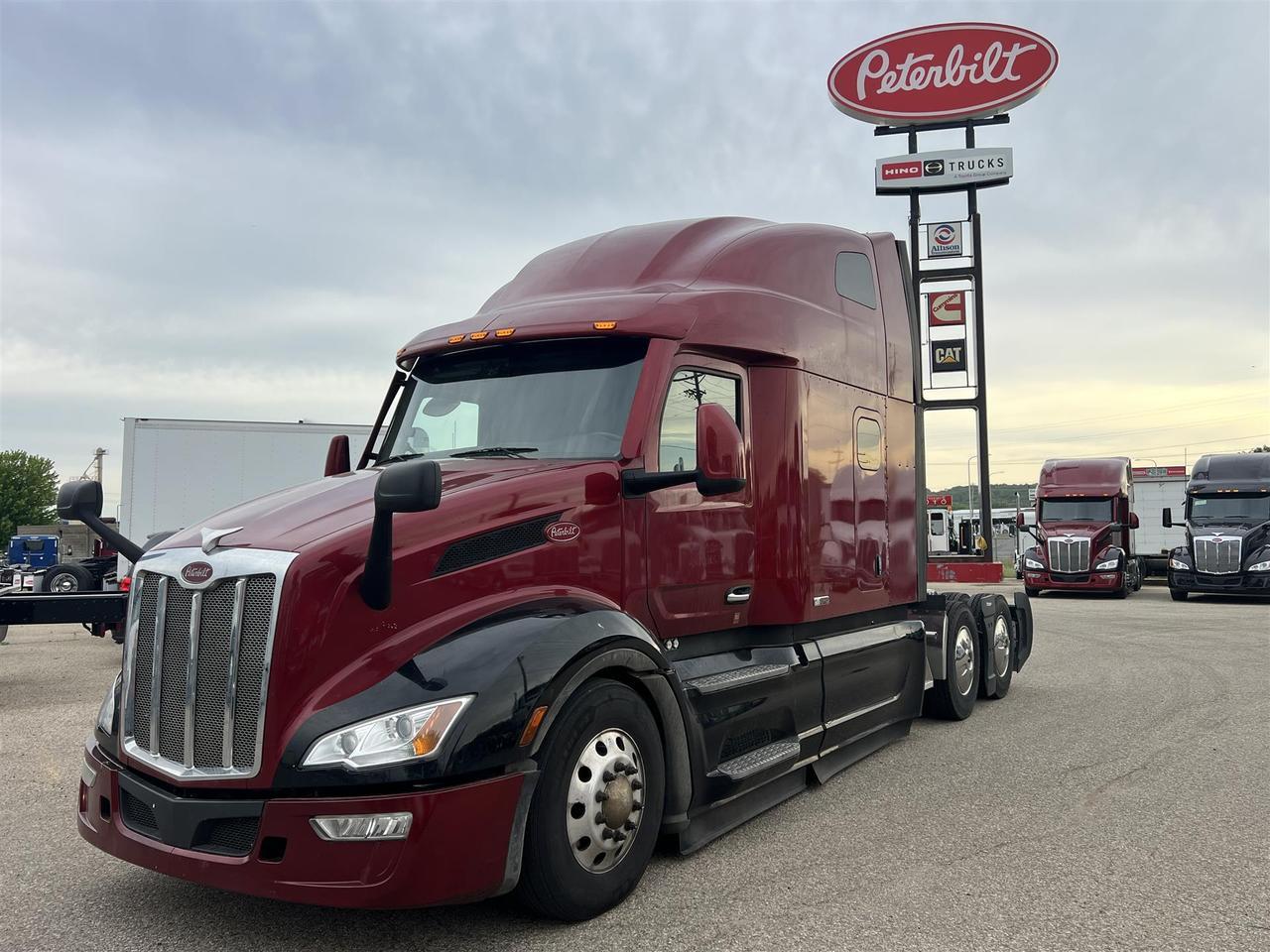 2023 Peterbilt 579 Sleeper