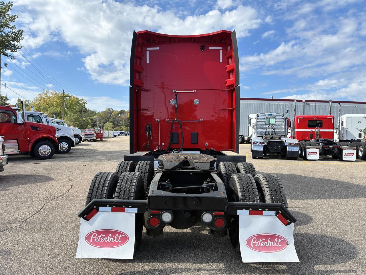 2023 Peterbilt 579 80" Ultraloft South St. Paul MN