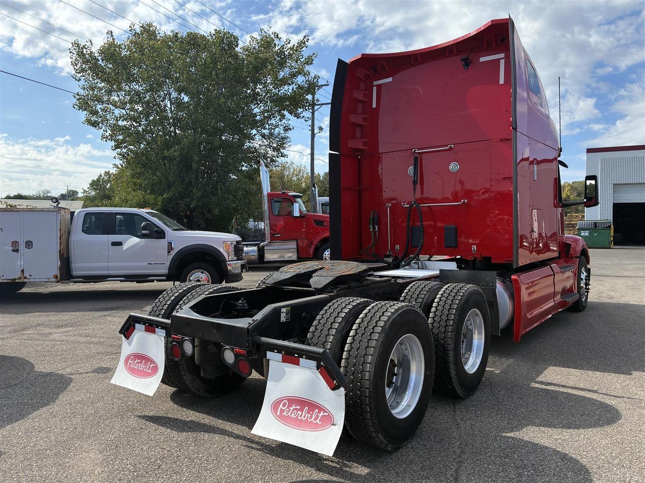 2023 Peterbilt 579 80" Ultraloft South St. Paul MN