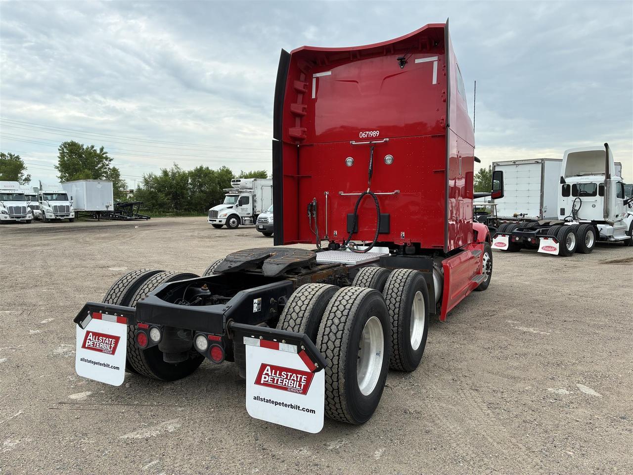 2023 Peterbilt 579 in South St. Paul, MN — photo 4