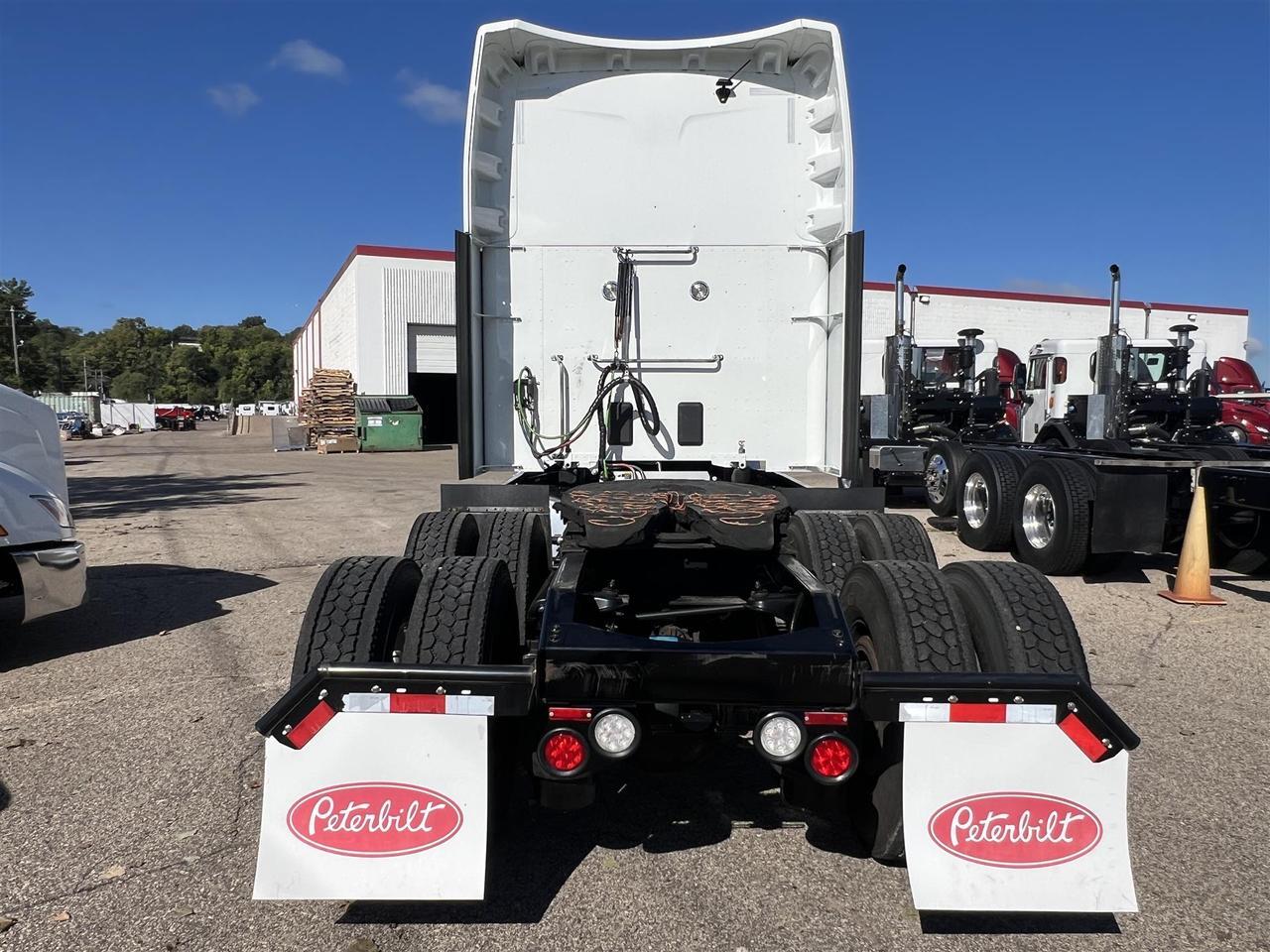 2023 Peterbilt 579 80&quot; Ultraloft South St. Paul MN