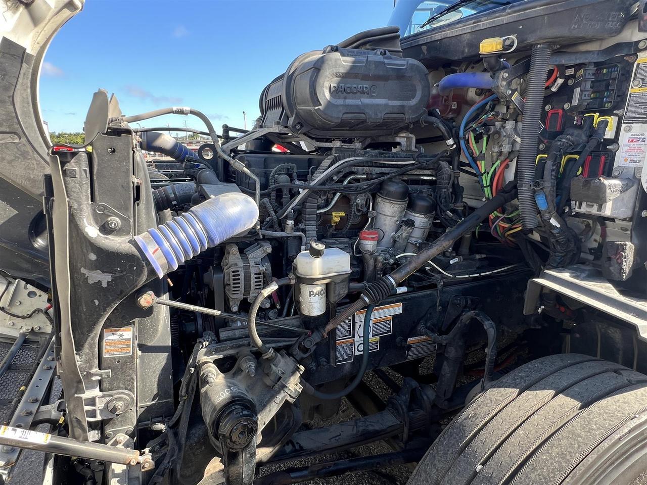 2023 Peterbilt 579 80&quot; Ultraloft South St. Paul MN