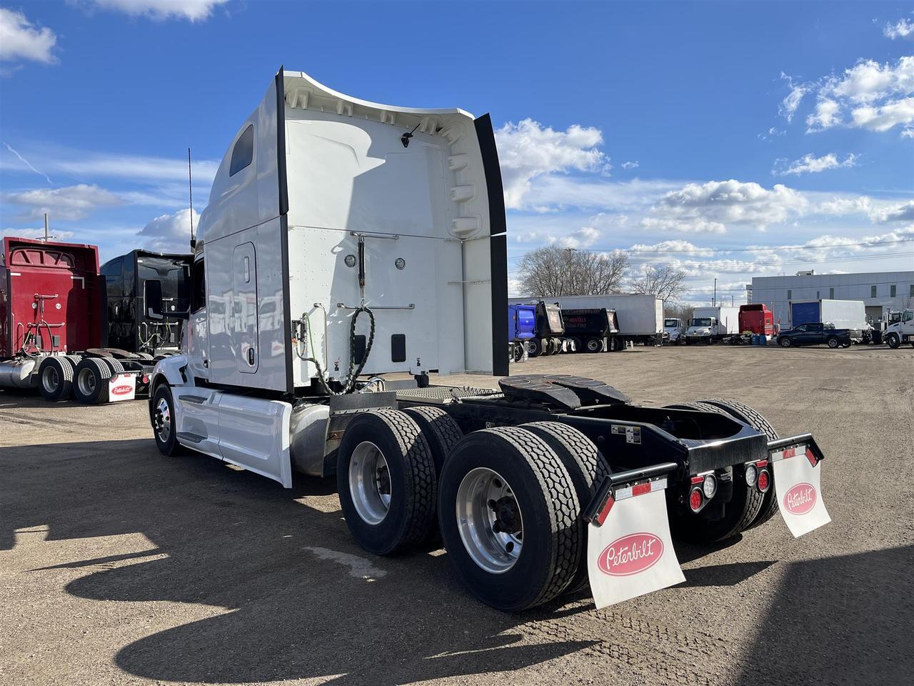 2023 Peterbilt 579 Raised Roof Eau Claire WI