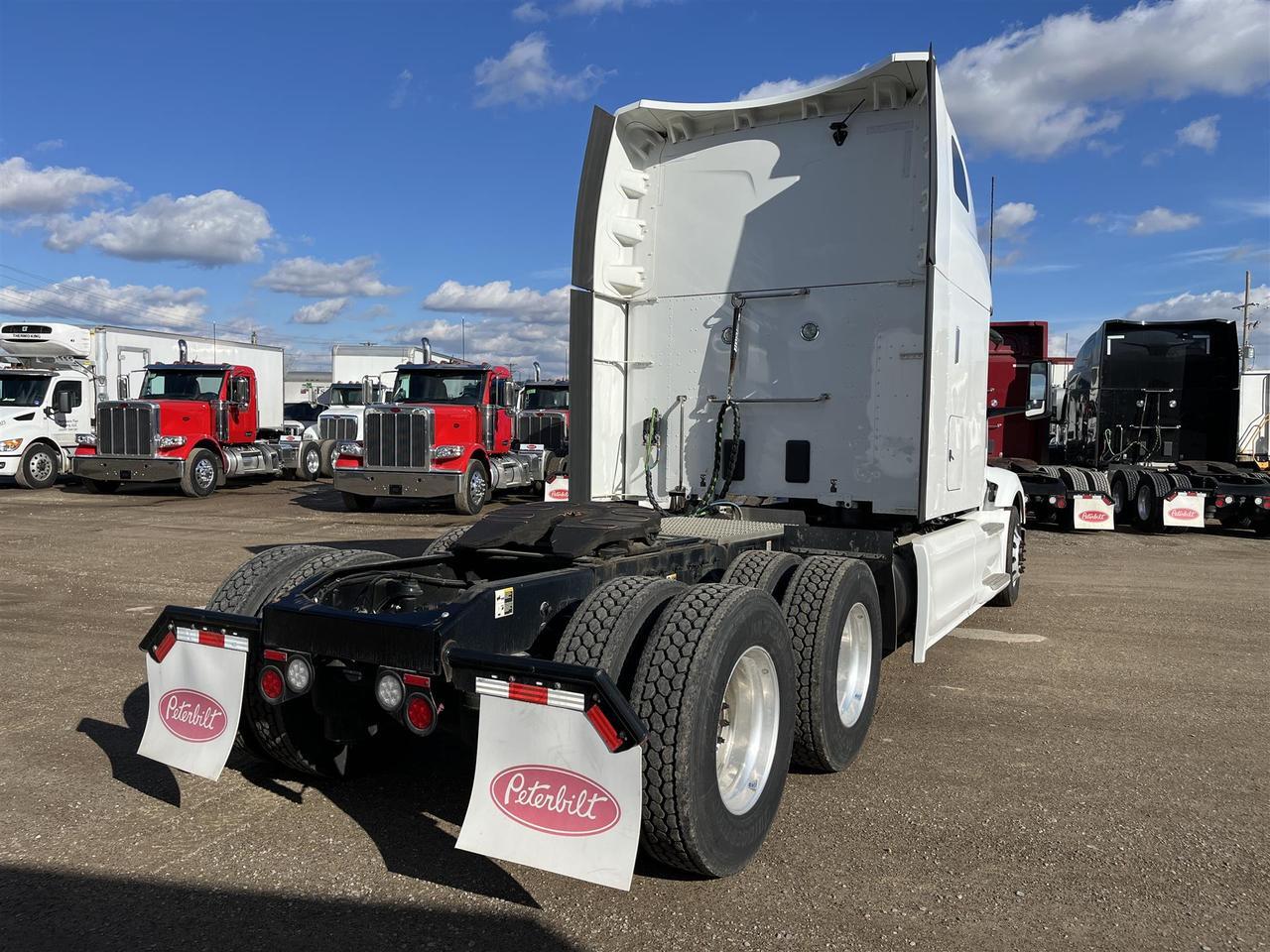 2023 Peterbilt 579 Raised Roof Eau Claire WI