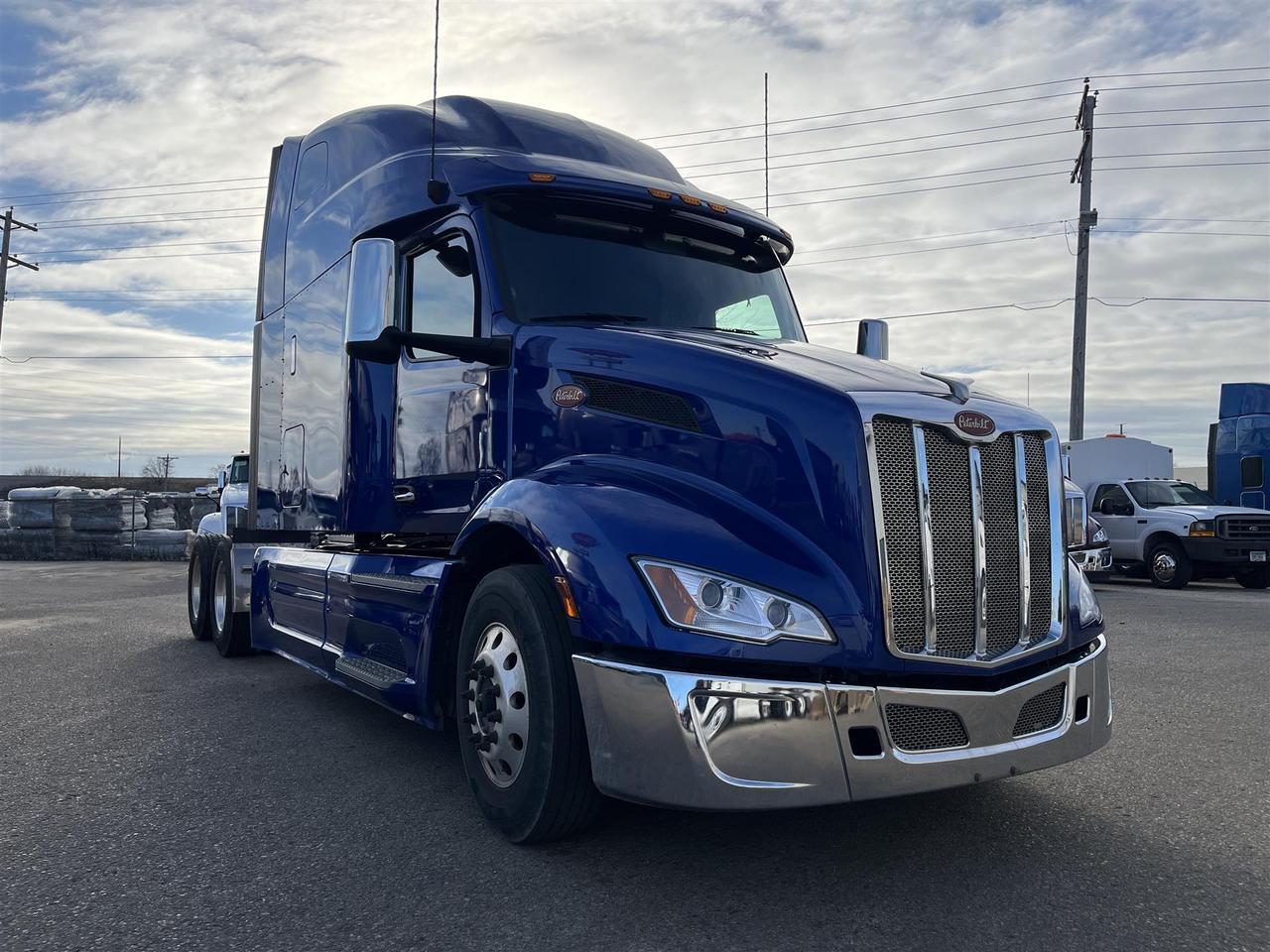 2023 Peterbilt 579