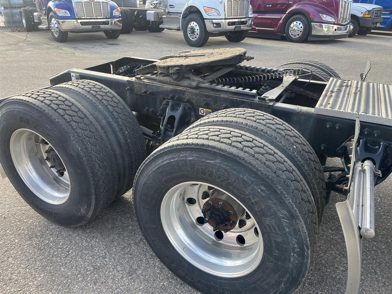 2023 Peterbilt 579 Ultraloft Rochester MN