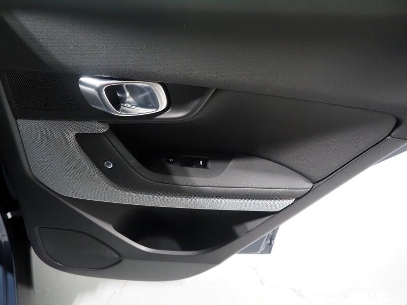2023 Polestar 2 Long Range Dual Motor Plus AWD *PILOT PACKAGE, NAVIGATION, ADAPTIVE CRUISE, SAEFTY ALERTS, 360 VIEW CAMERAS, PANORAMA MOONROOF, HEATED SEATS/STEERING, HARMAN/KARDON, WIRELESS CHARGING Round Rock TX