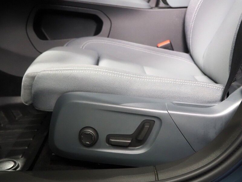 2023 Polestar 2 Long Range Dual Motor Plus AWD *PILOT PACKAGE, NAVIGATION, ADAPTIVE CRUISE, SAEFTY ALERTS, 360 VIEW CAMERAS, PANORAMA MOONROOF, HEATED SEATS/STEERING, HARMAN/KARDON, WIRELESS CHARGING Round Rock TX