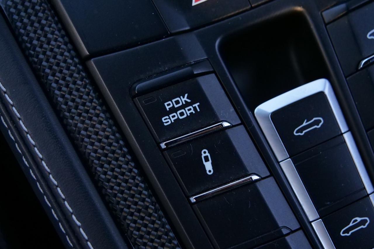 2023 Porsche 718 Boxster Spyder / Burmester / Sport Exhaust / Carbon Fiber Trim! Lincolnton NC