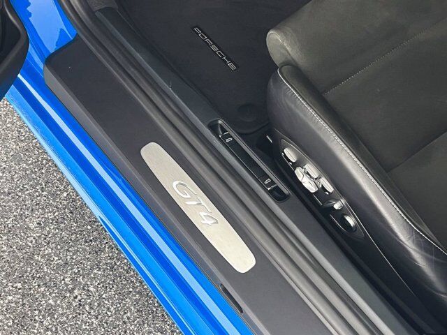 2023 Porsche 718 Cayman GT4 Bellevue WA