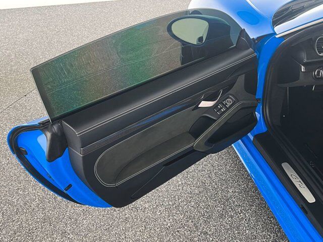 2023 Porsche 718 Cayman GT4 Bellevue WA