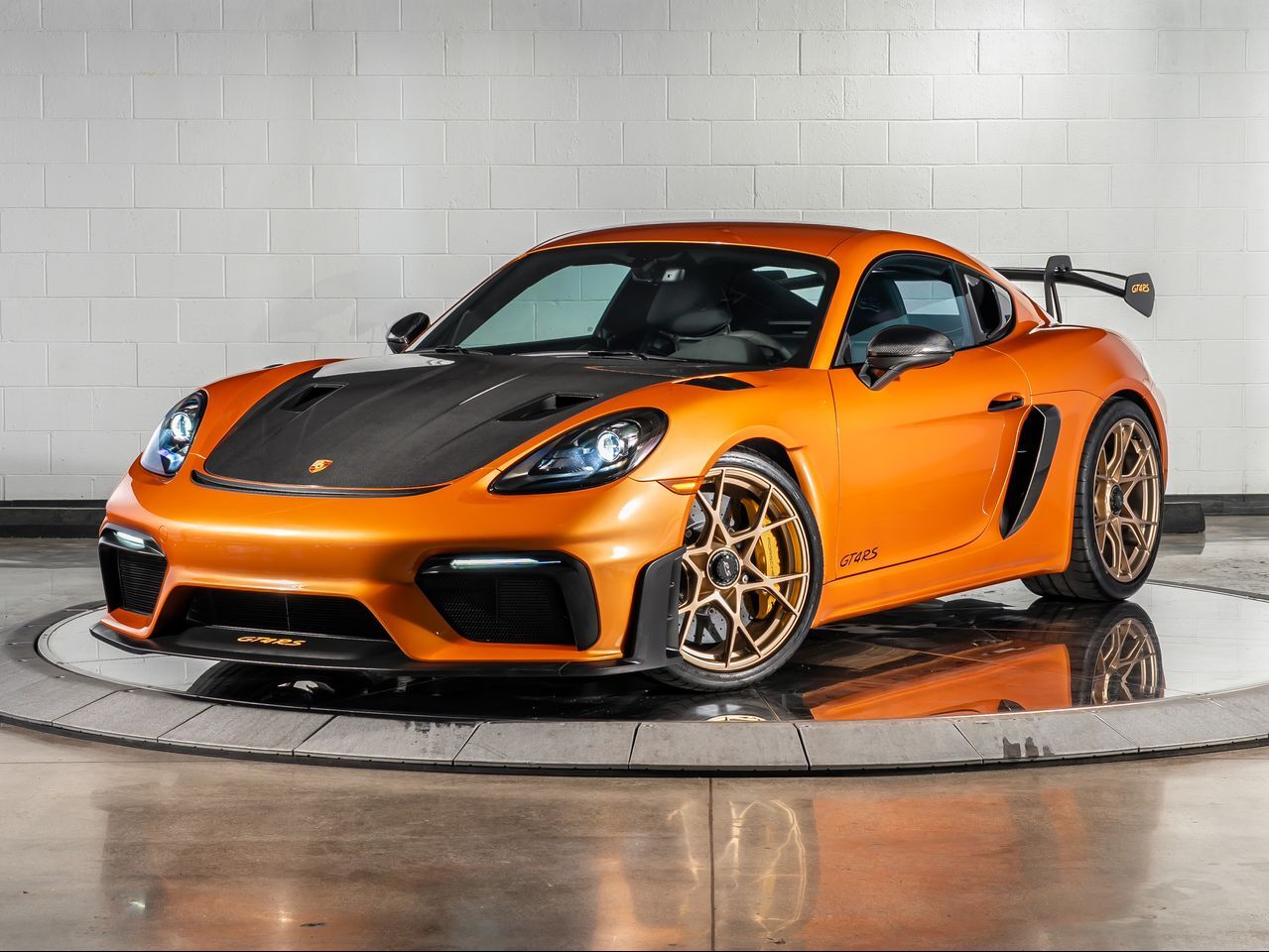 2023 Porsche 718 GT4 RS's photo