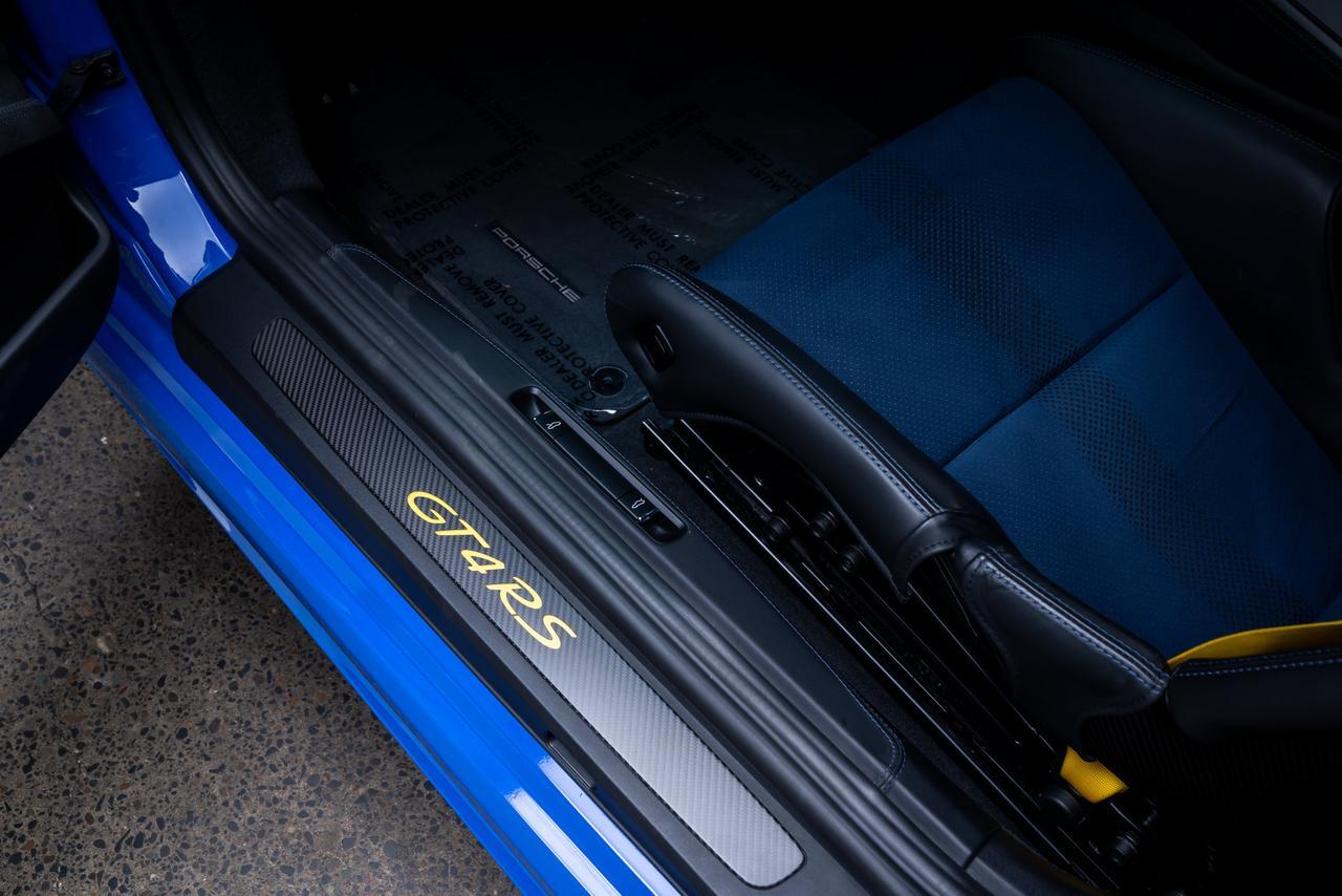 2023 Porsche 718 Cayman GT4 RS Weissach Package / Front Axle Lift / Maritimeblue Portland OR